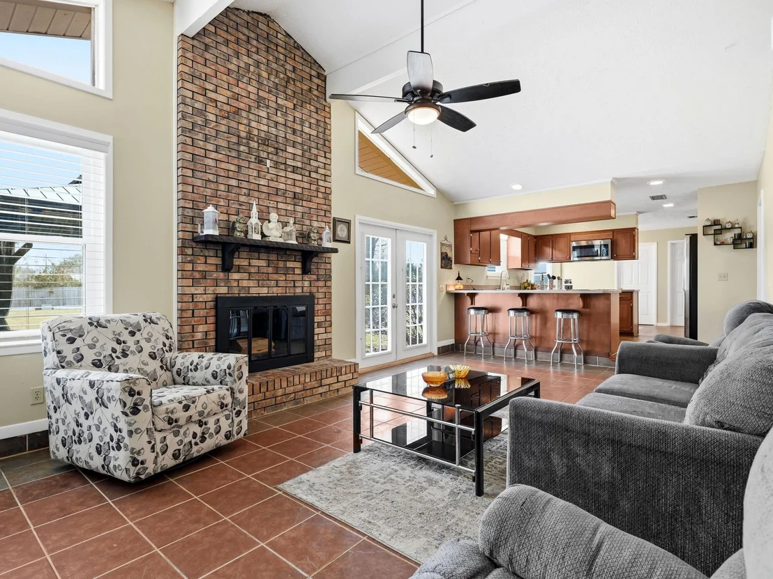 Photo of 4326 Pine Tree Lane