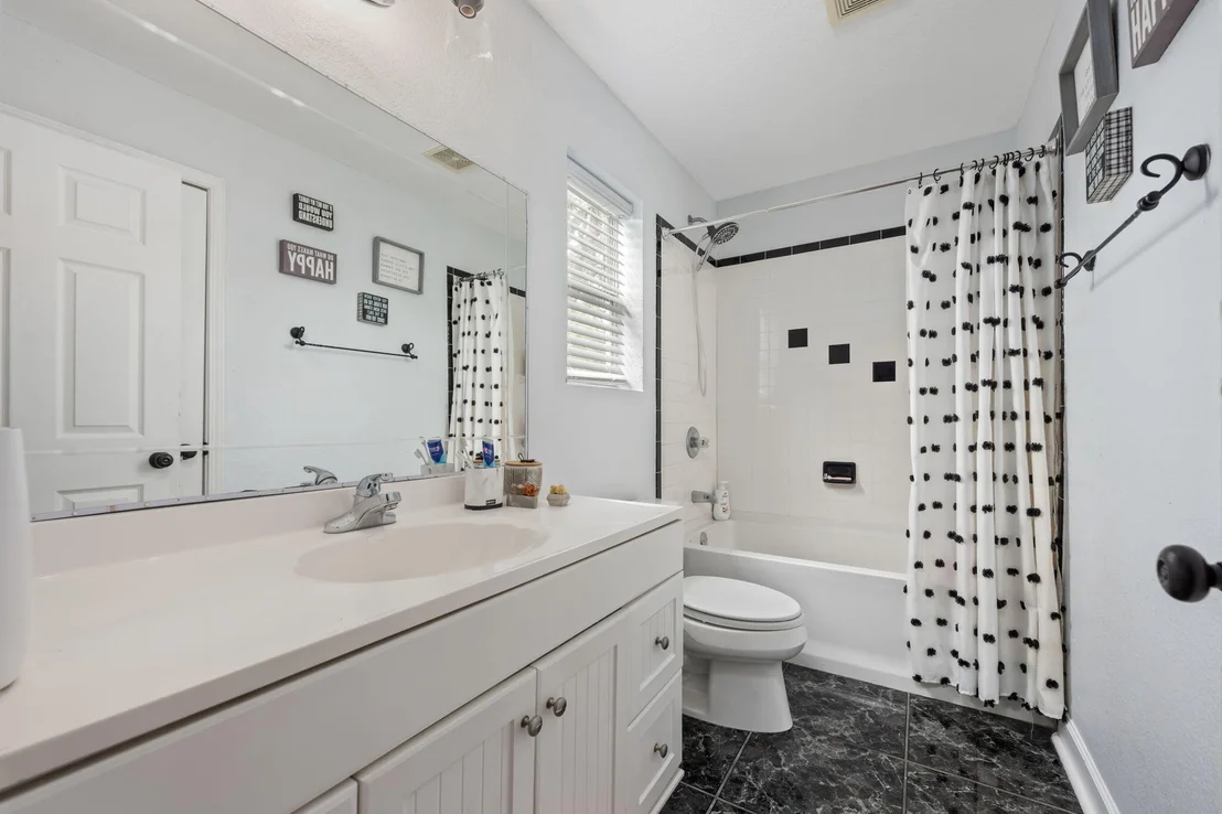 Photo of 255 Edge Avenue