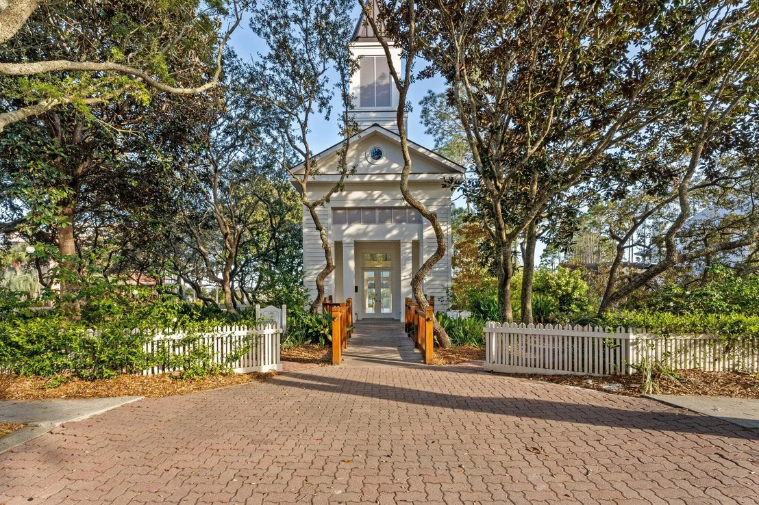 Photo of 323 Beachside Drive