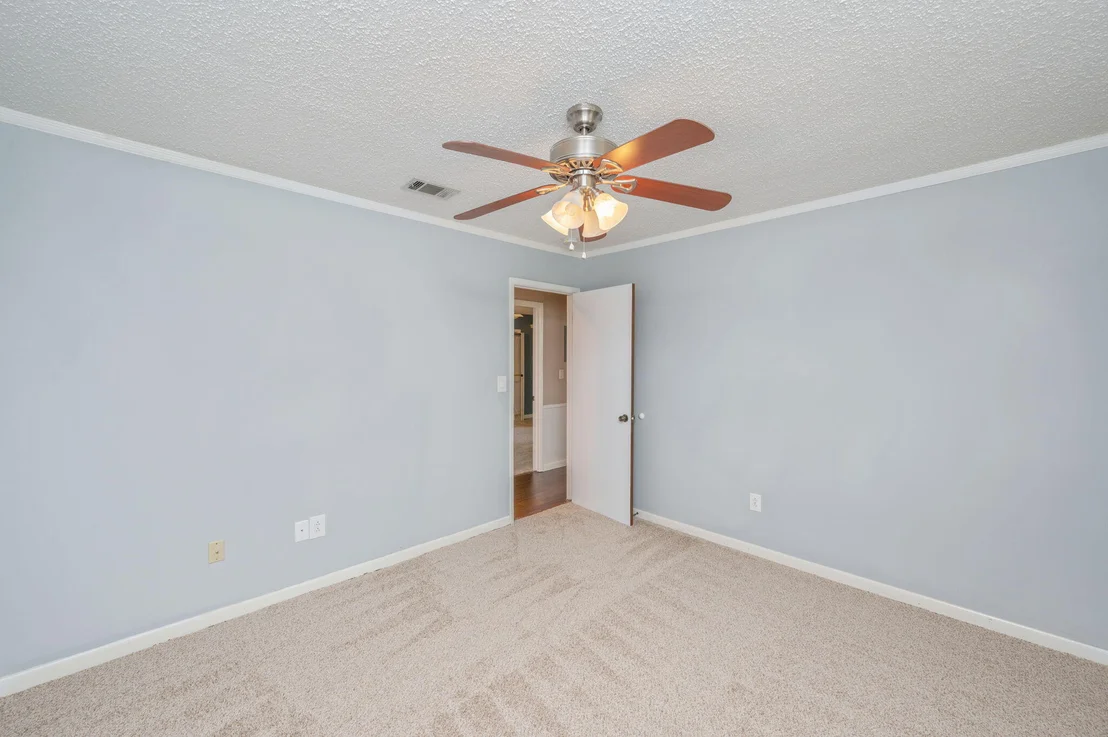 Photo of 5770 Wildwood Road