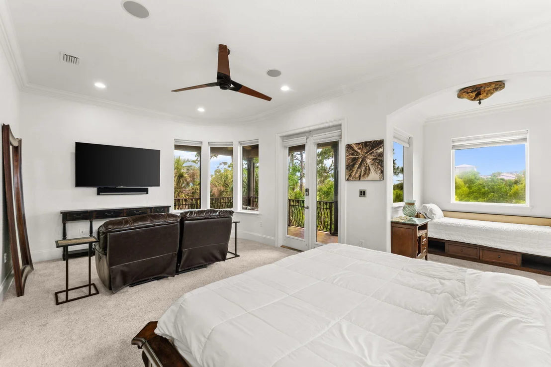 Photo of 4598 Paradise Isle