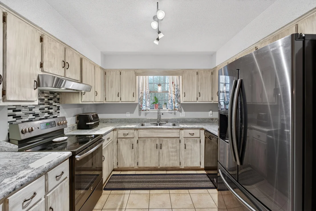 Photo of 104 Fairway Drive