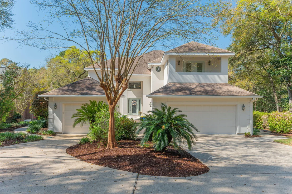Photo of 2760 Edgewater Drive