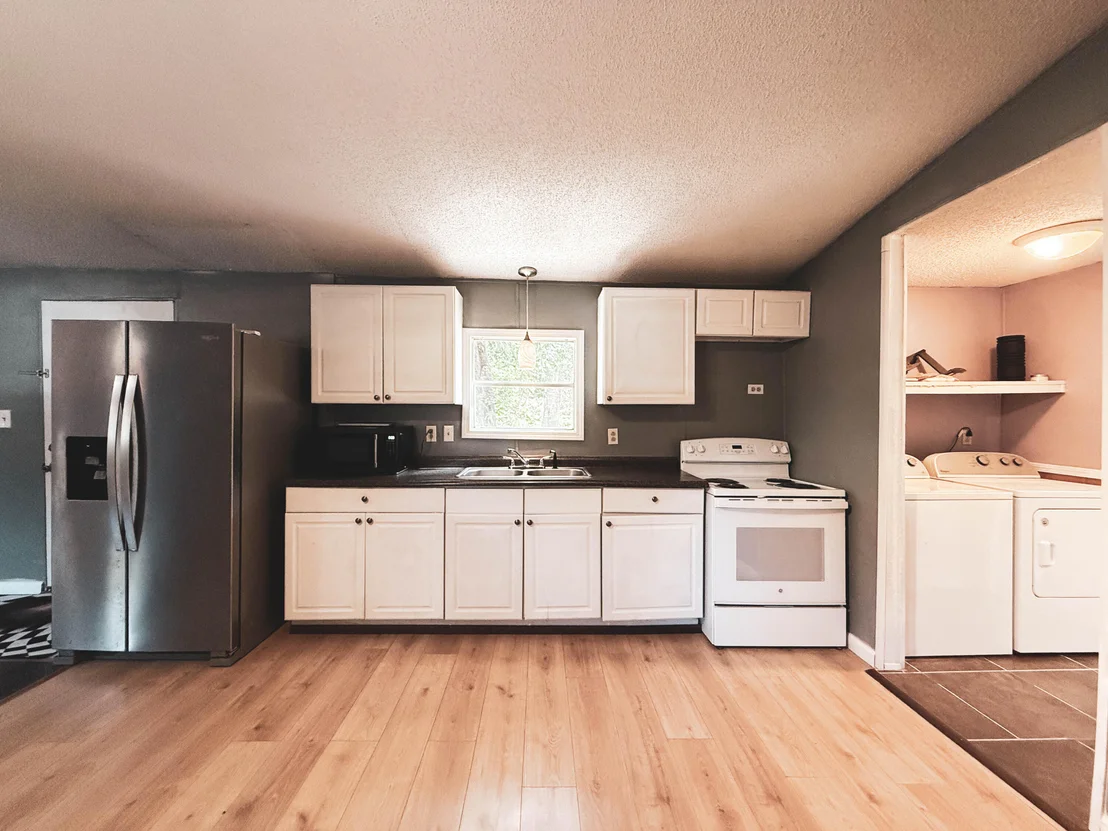 Photo of 4253 Third Avenue