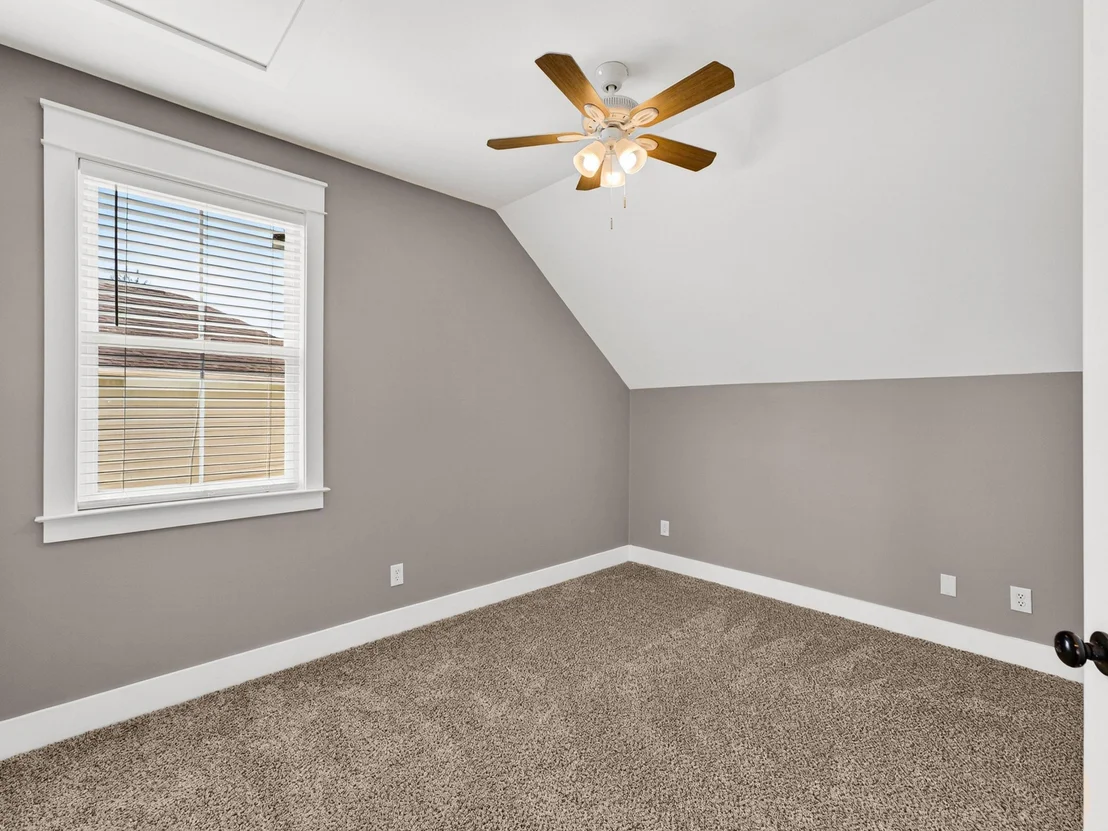 Photo of 328 Madison Circle