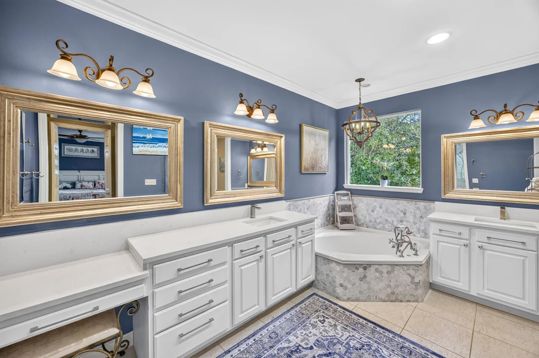 Photo of 2046 Crystal Lake Drive