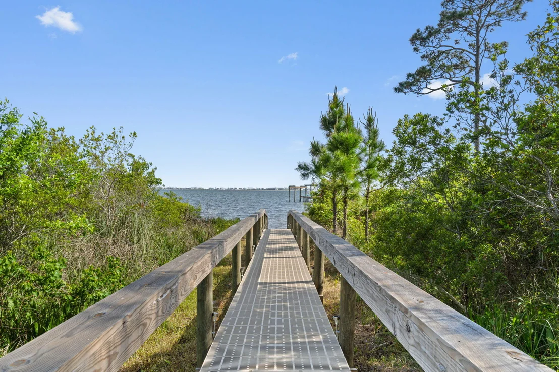 Photo of 7475 Soundshore Drive