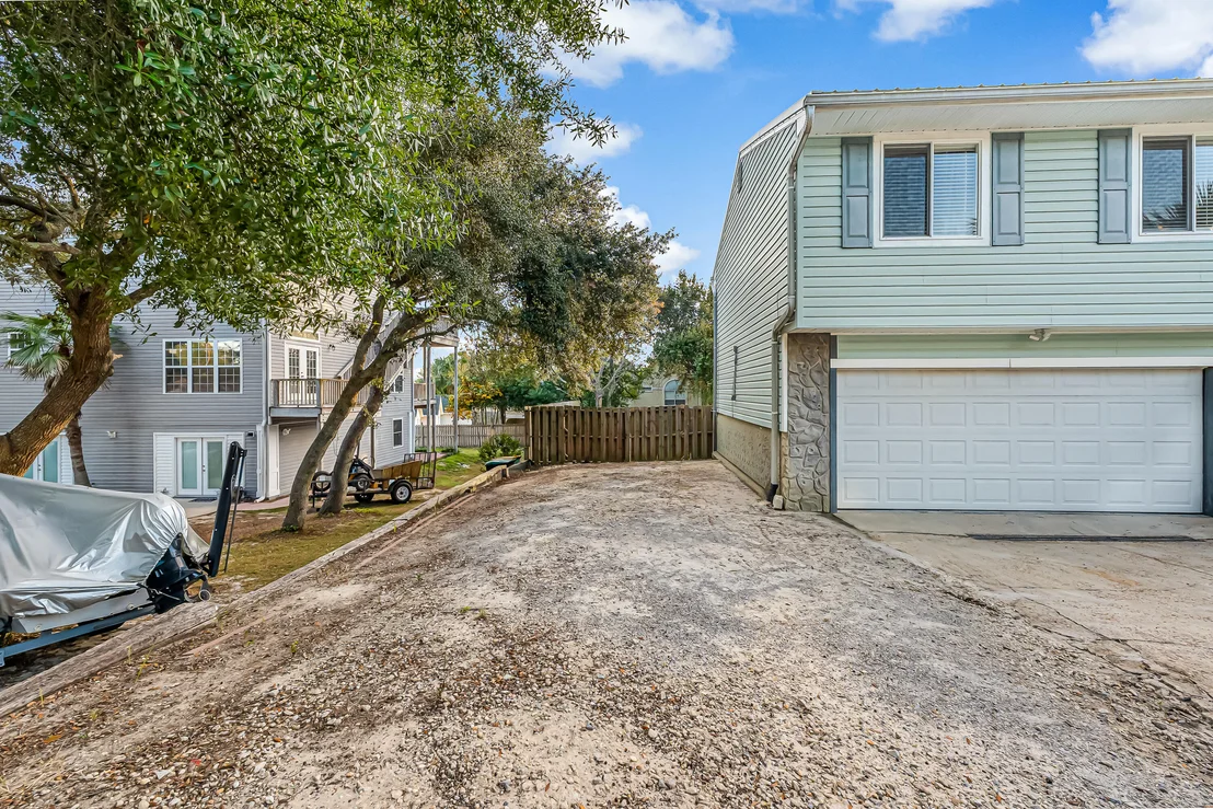 Photo of 328 Summit Drive