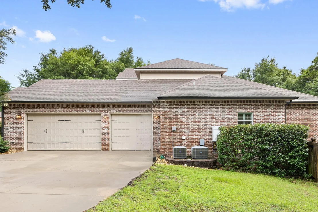 Photo of 4104 Bond Circle
