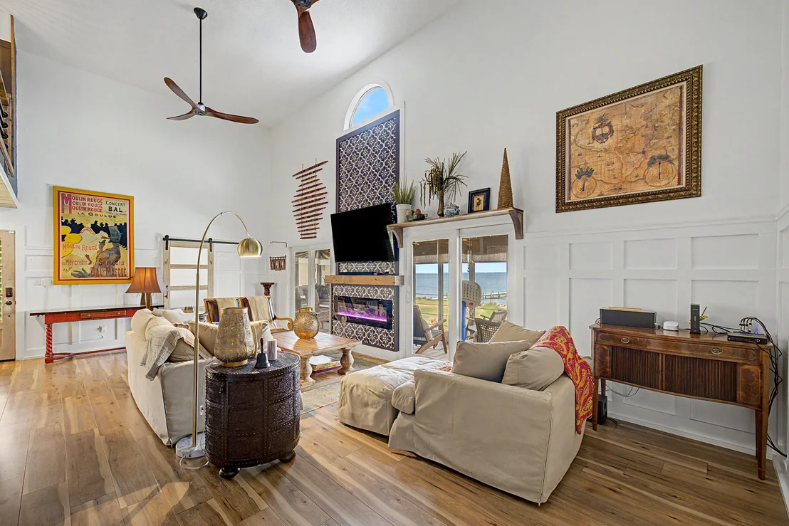 Photo of 1089 Pearson Road