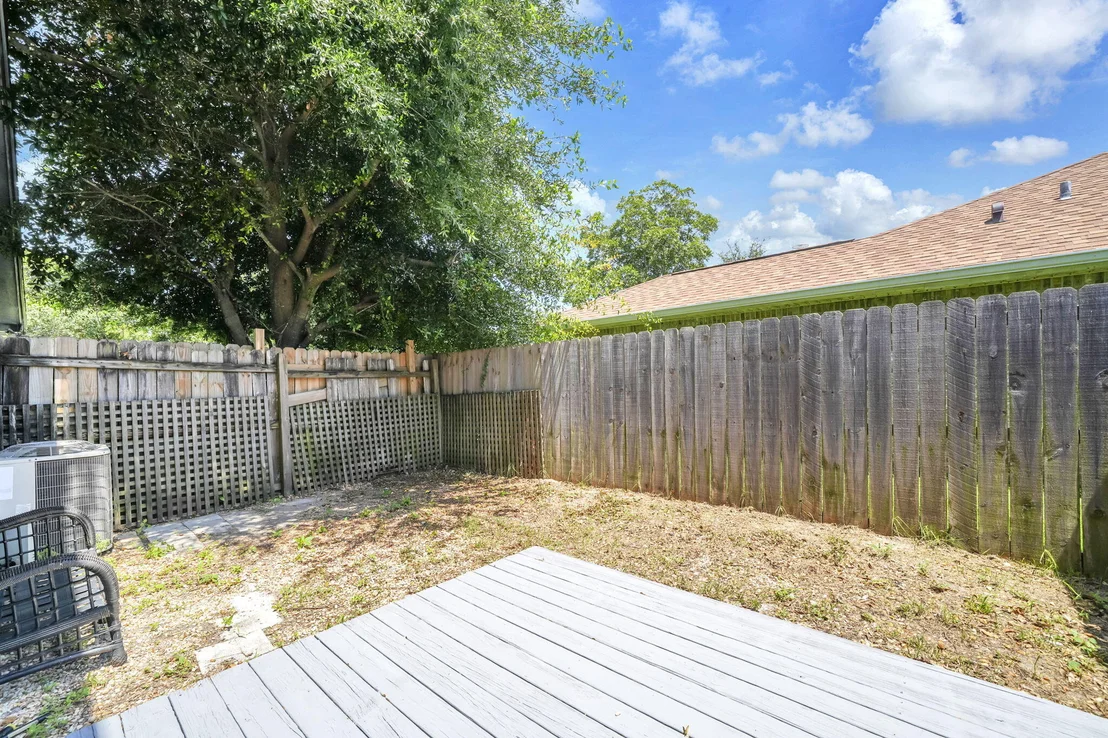 Photo of 37 Log Place
