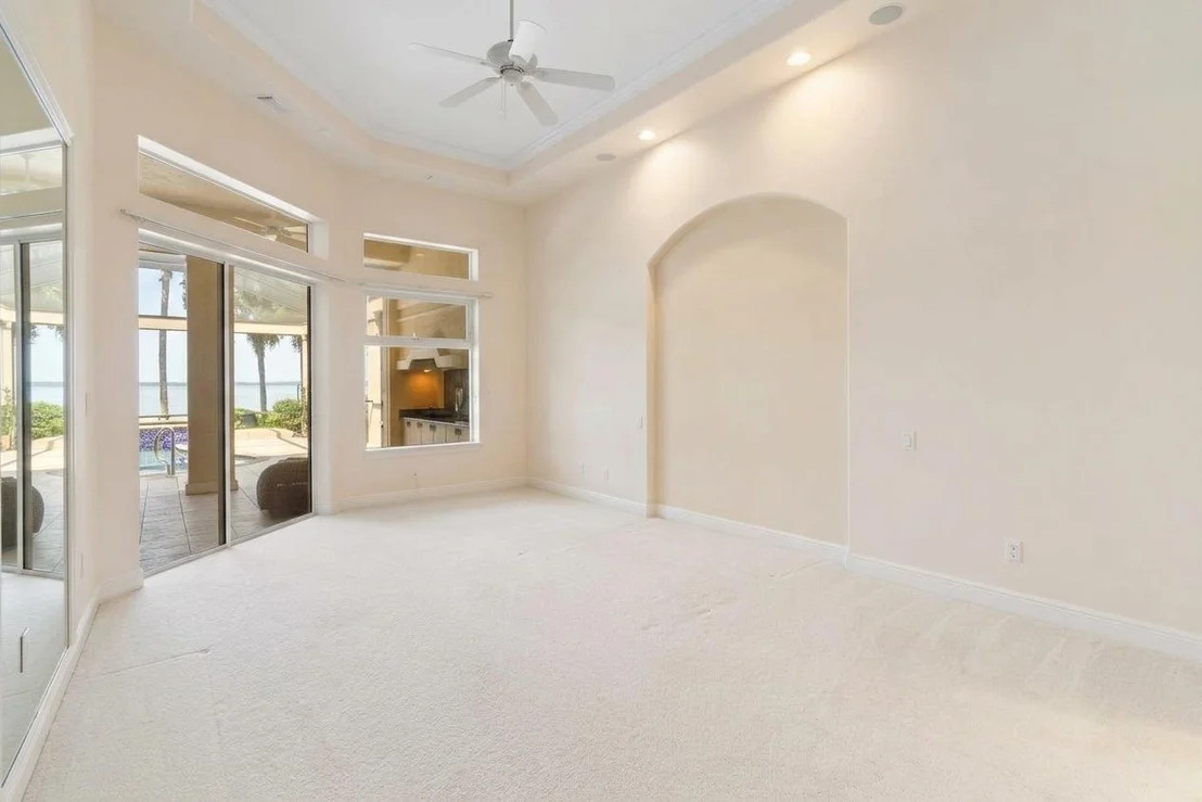 Photo of 923 Lido Circle