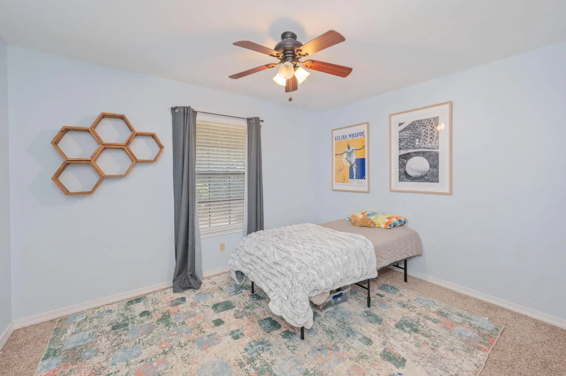 Photo of 1395 Windward Lane