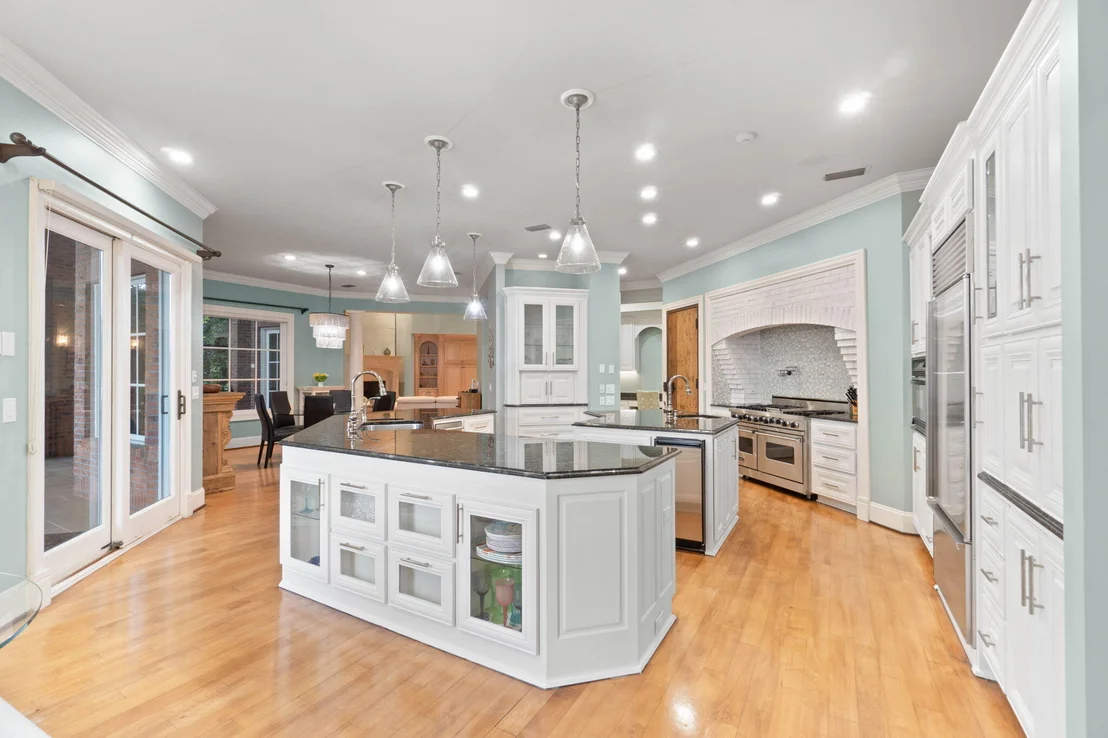 Photo of 4350 Stonebridge Road