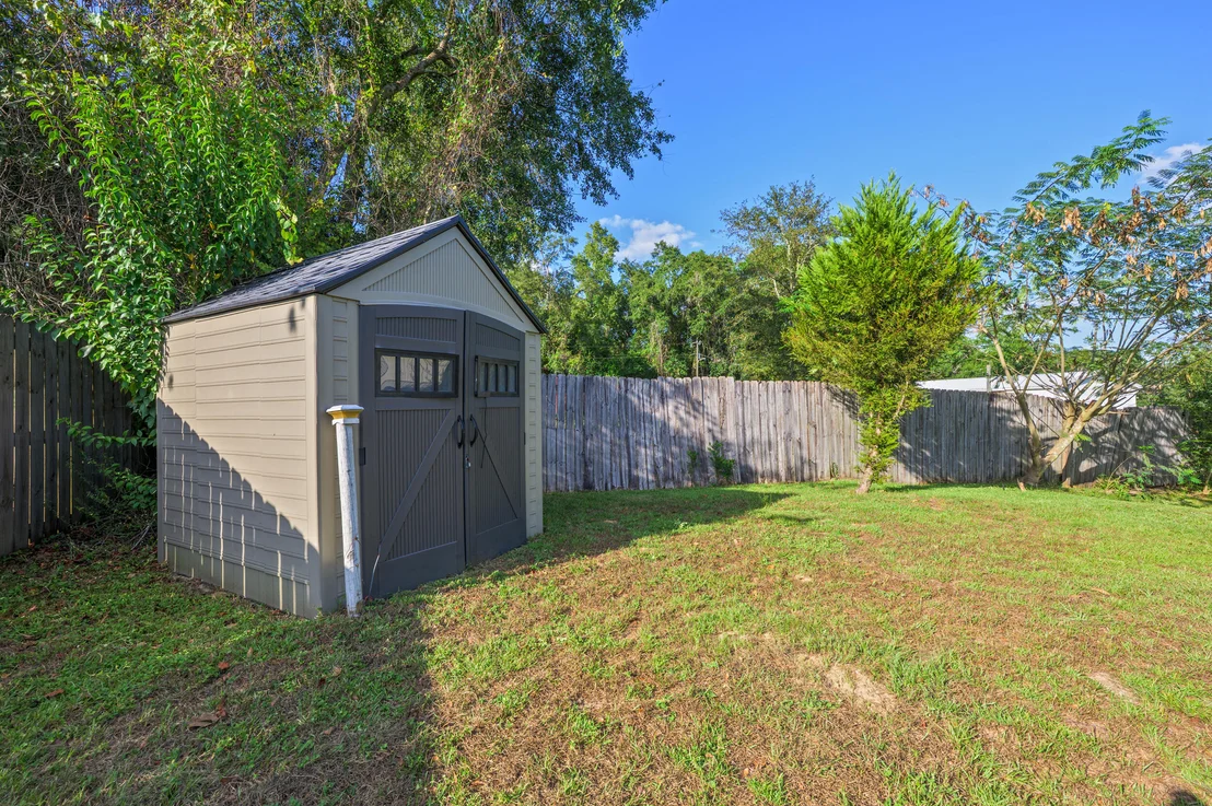 Photo of 1833 Gainer Avenue
