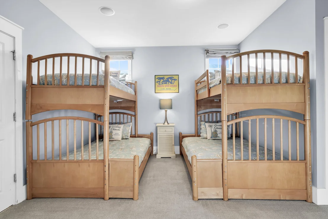 Photo of 1303 Laurel Way