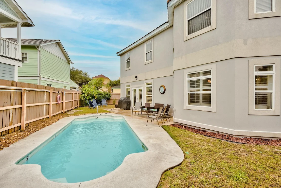 Photo of 102 Terra Cotta Way