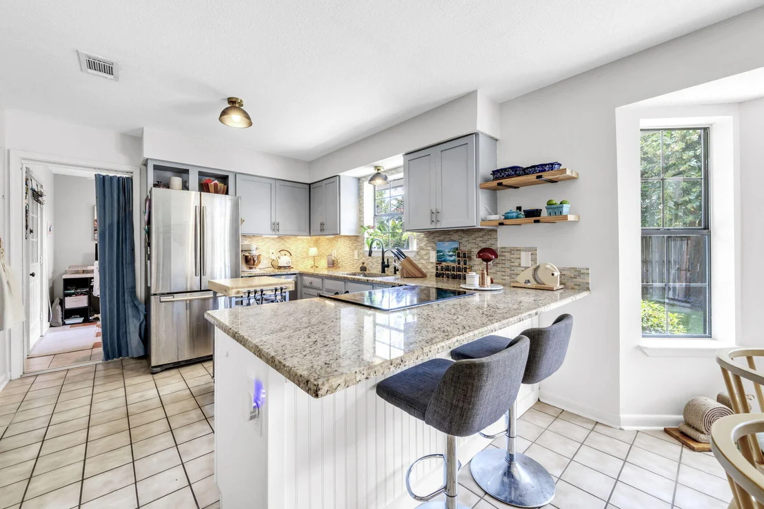 Photo of 325 Primrose Place