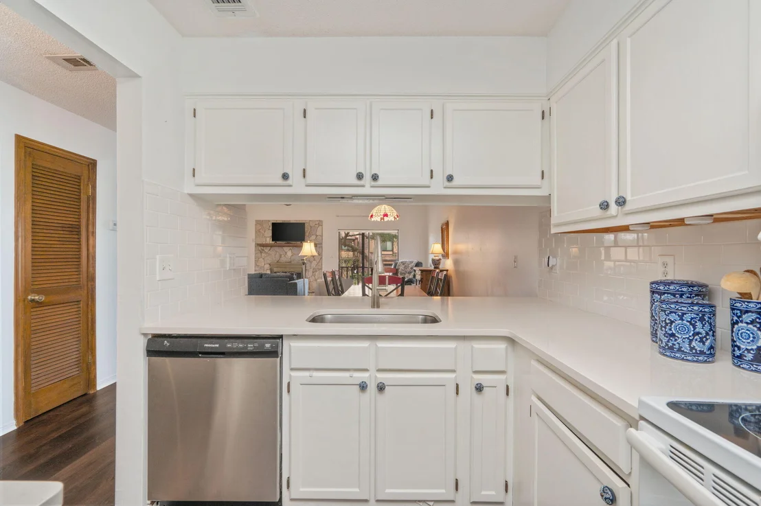 Photo of 39 Hidden Cove Circle