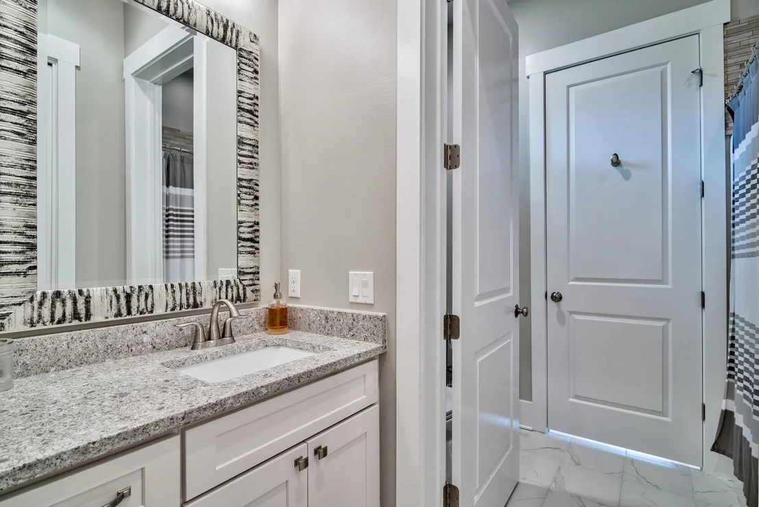 Photo of 989 Forest Shore Drive
