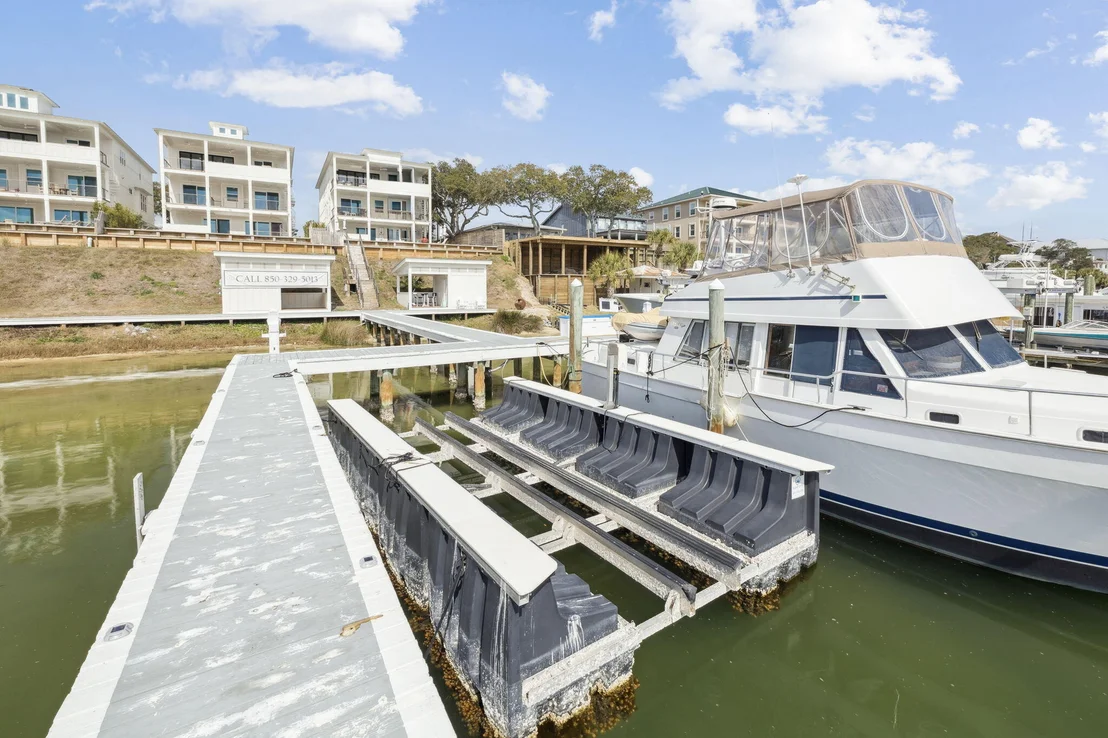 Photo of 714 Harbor Boulevard