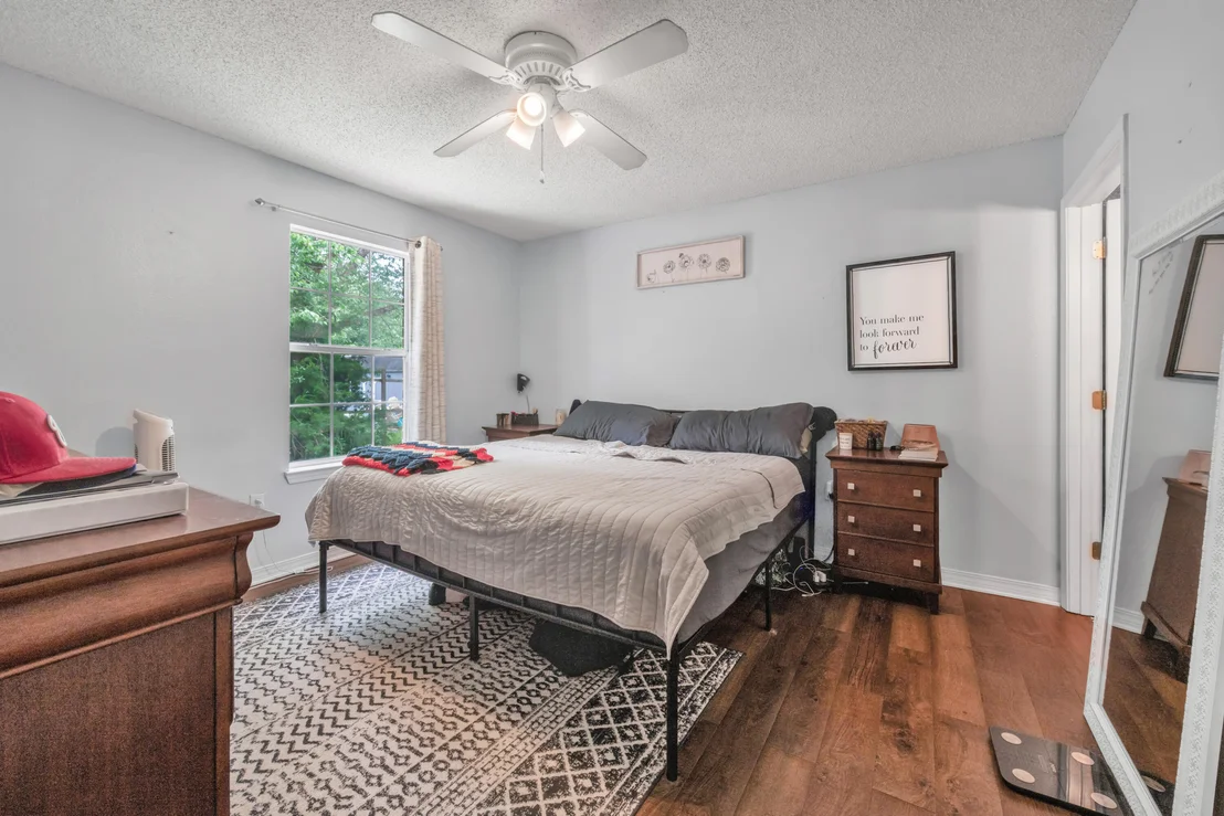 Photo of 5246 Sewell Road