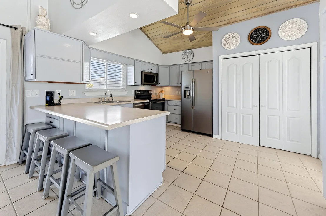 Photo of 7569 White Sands Boulevard