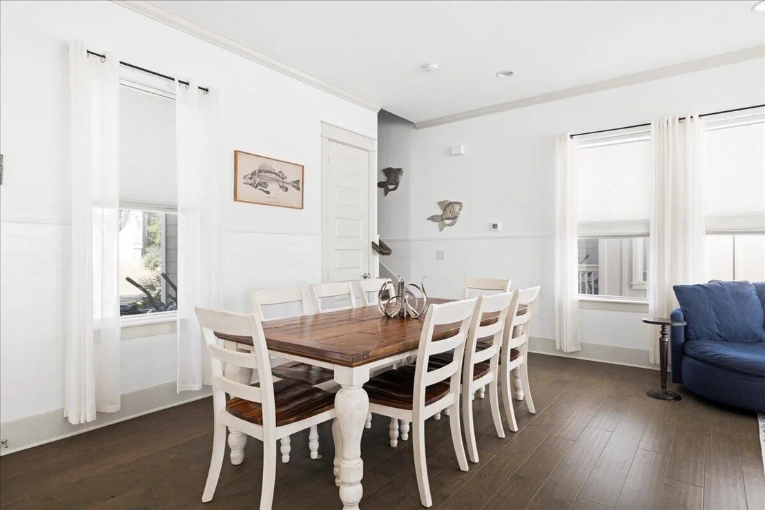 Photo of 275 Gulfview Circle