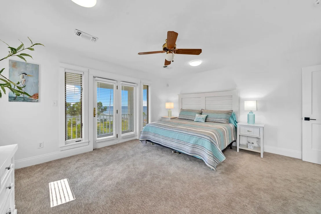 Photo of 458 Parish Boulevard