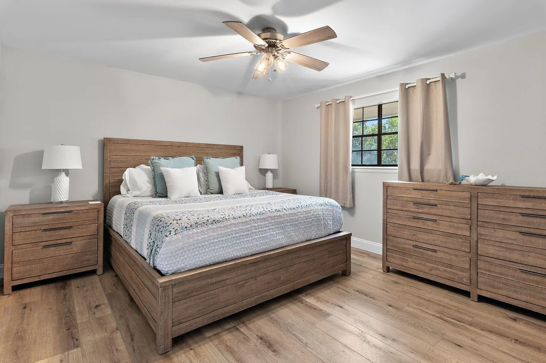 Photo of Unit UNIT33D at 373 Sunset Bay