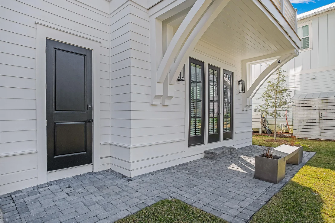 Photo of 107 Grande Pointe Drive