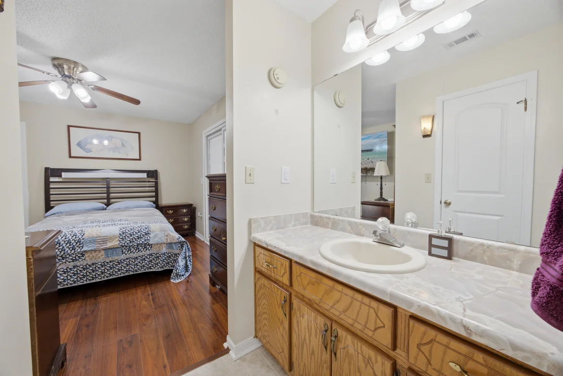Photo of 220 W Walker Circle