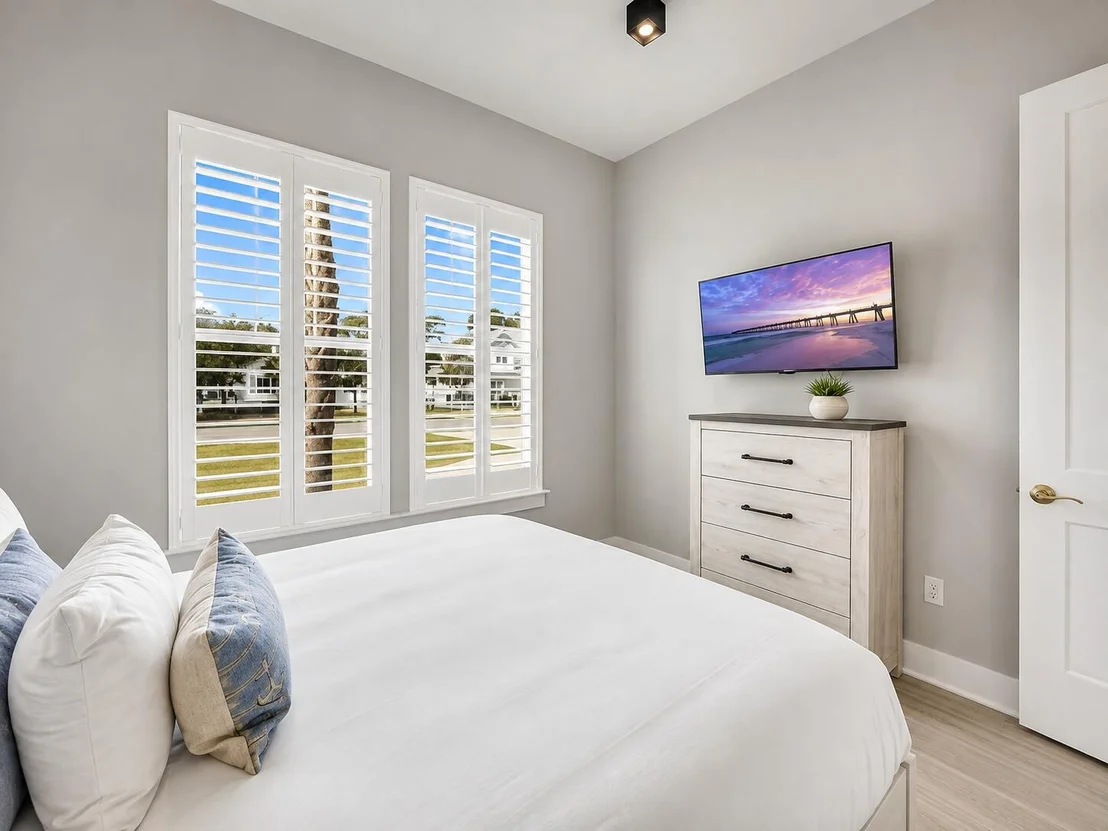 Photo of 476 Seacrest Drive