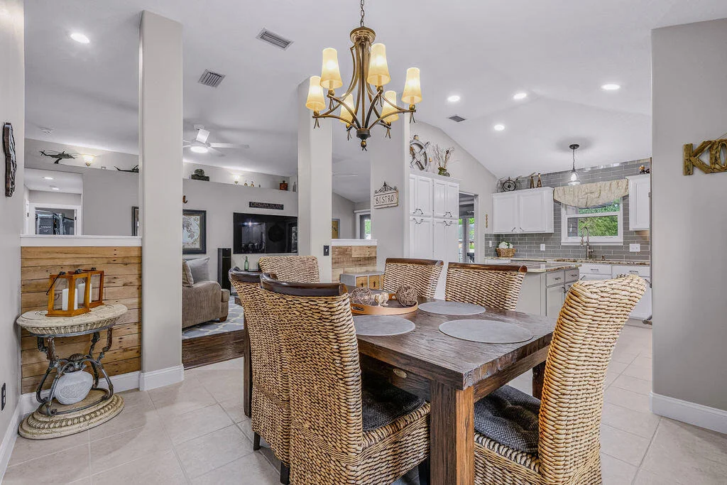 Photo of 2125 Vizcaya Drive