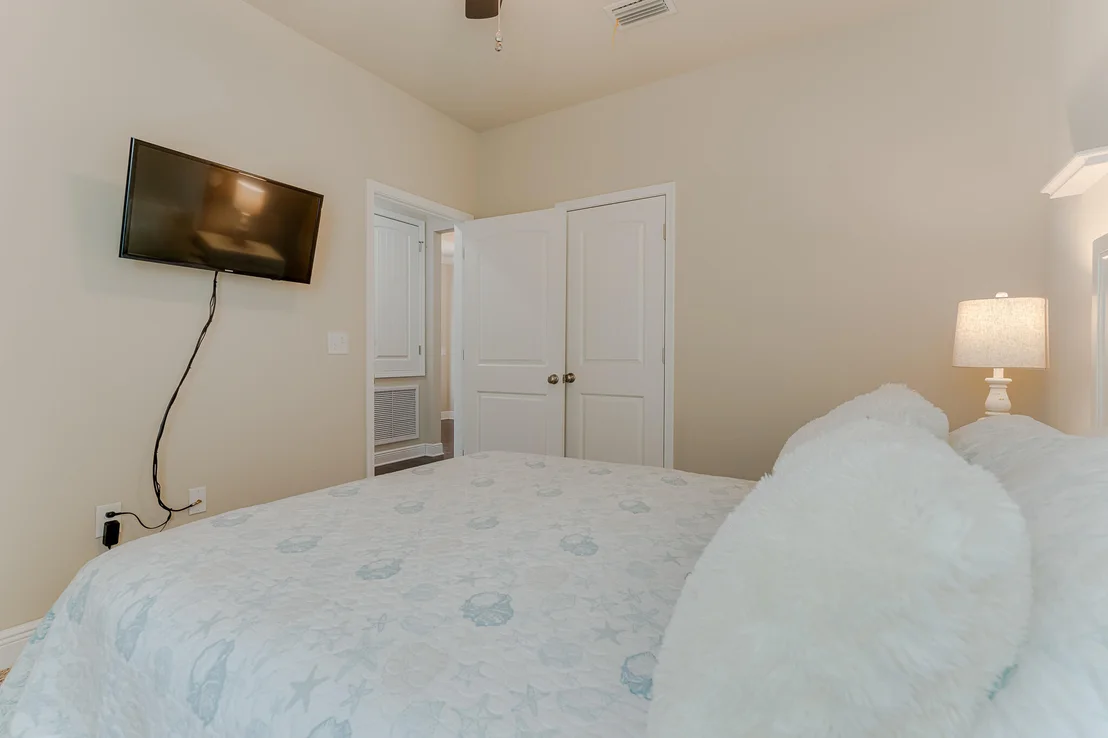 Photo of 28 Eagle Haven Drive