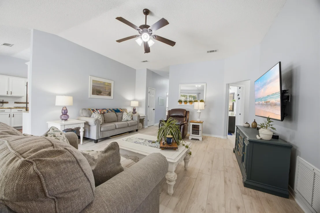 Photo of 7367 Brevard Street