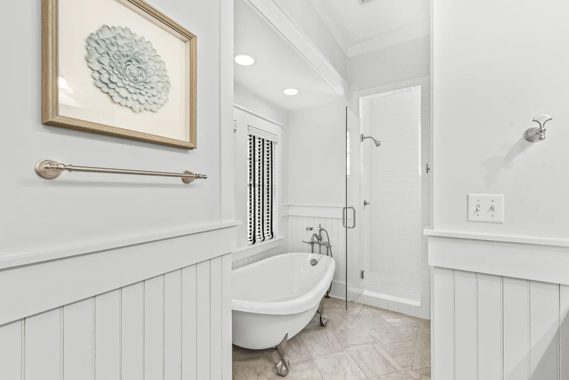 Photo of 30 N Shingle Lane