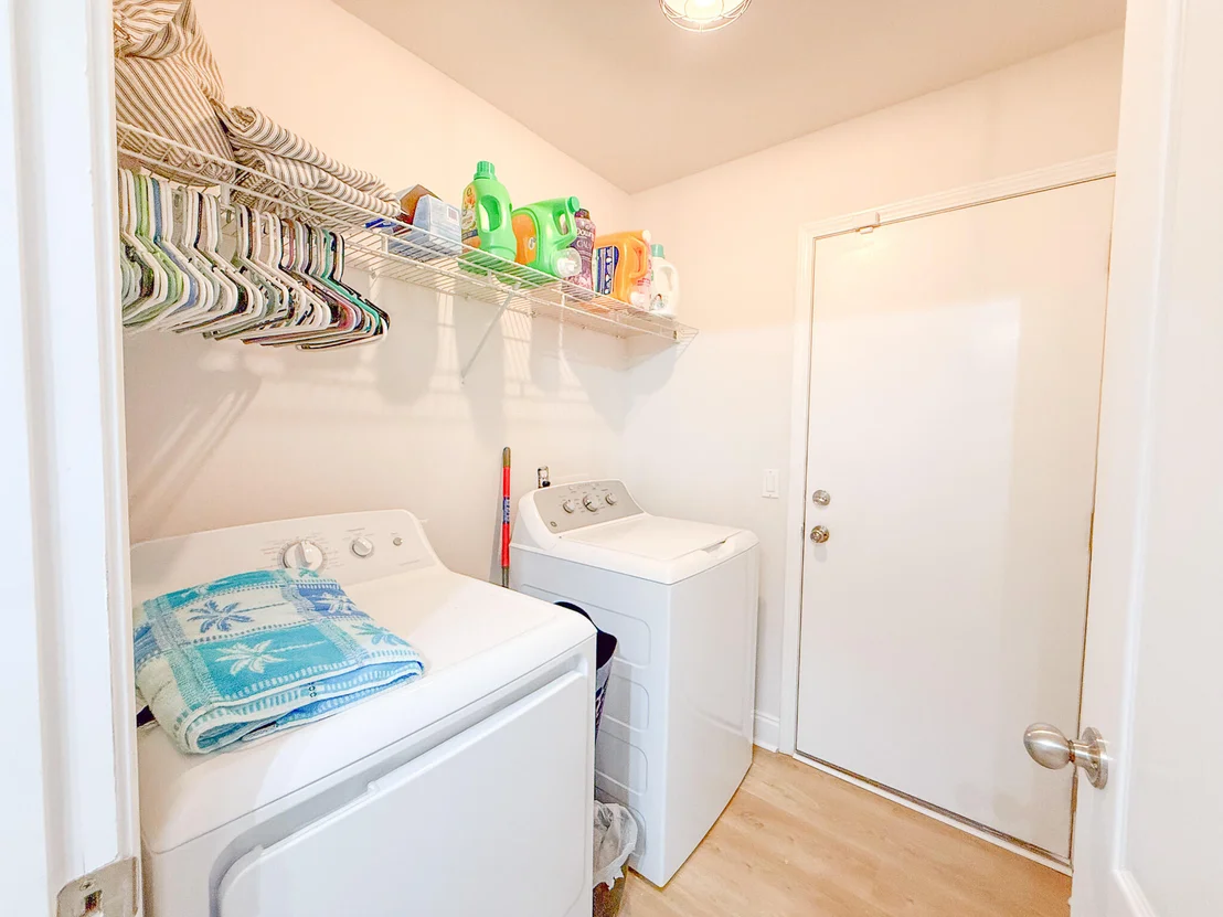 Photo of 6214 Flash Lane