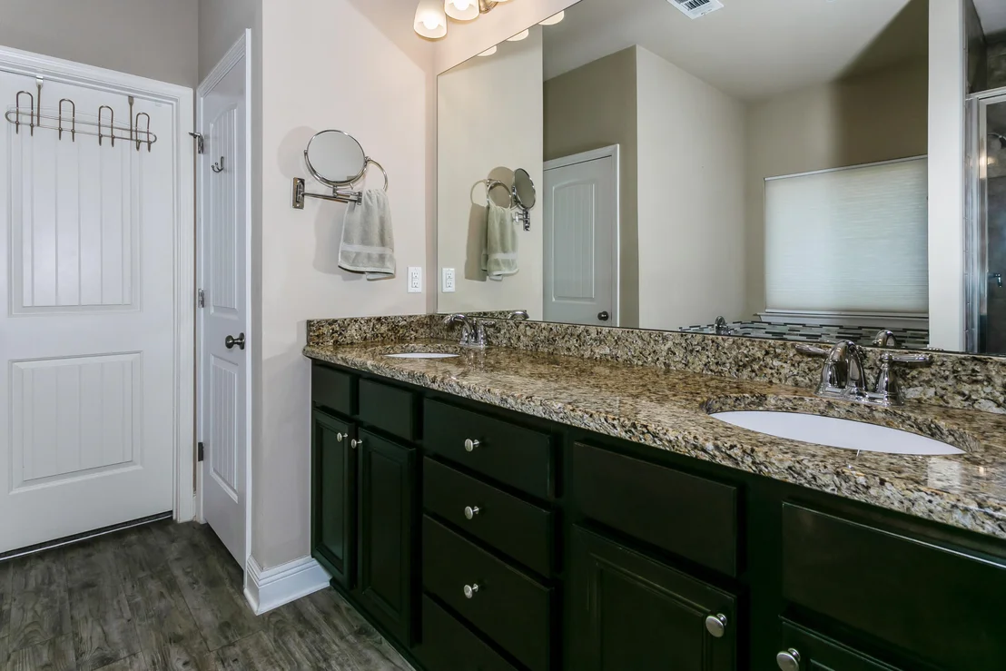 Photo of 412 Chickadee Street