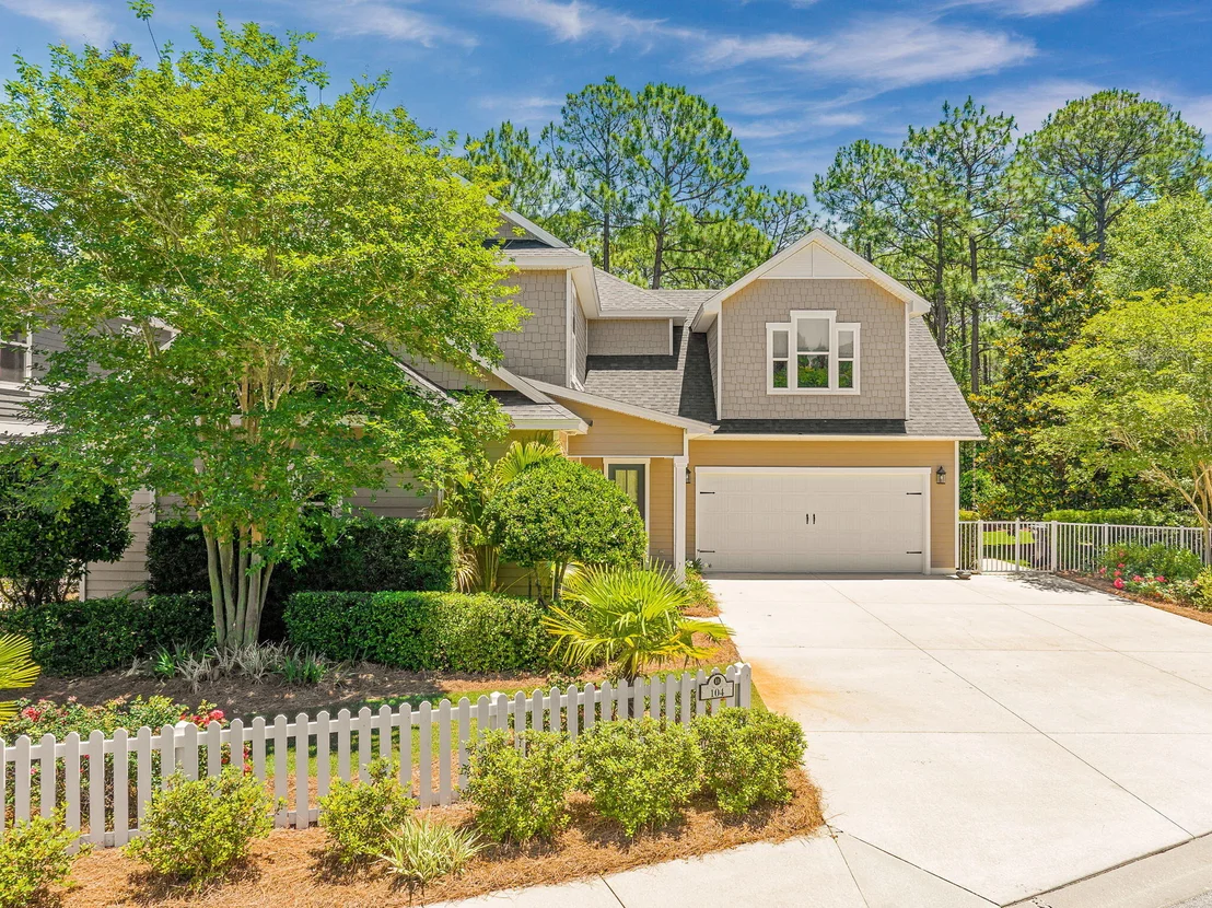 Photo of 104 Blakely Drew Boulevard