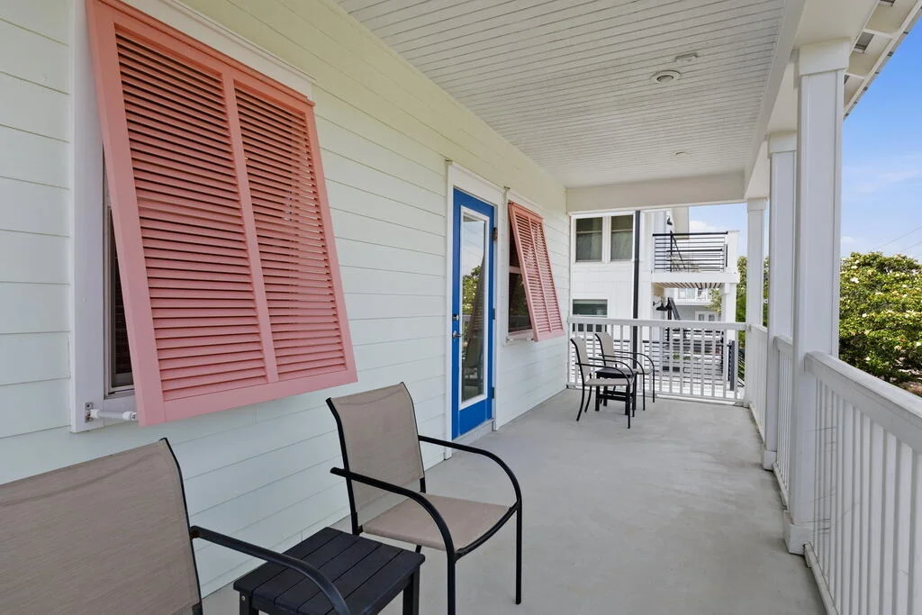 Photo of 64 DOLPHIN Street