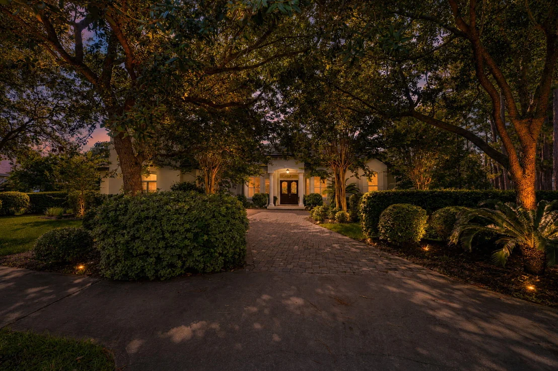 Photo of 4470 Stonebridge Road