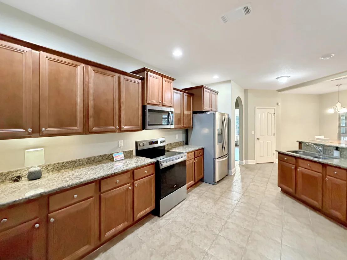 Photo of 616 Red Fern Road