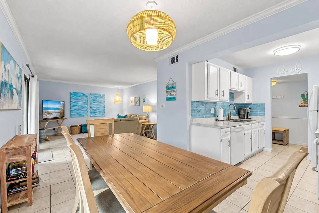 Photo of Unit UNIT33A at 373 Sunset Bay