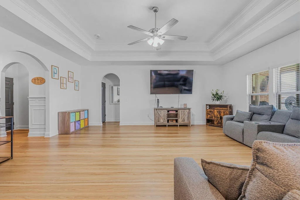 Photo of 417 Chickadee Street