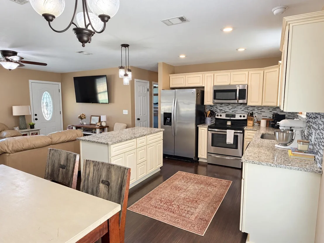 Photo of 3162 James Kennedy Road