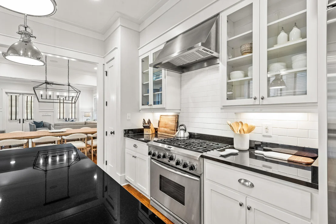 Photo of 30 N Shingle Lane