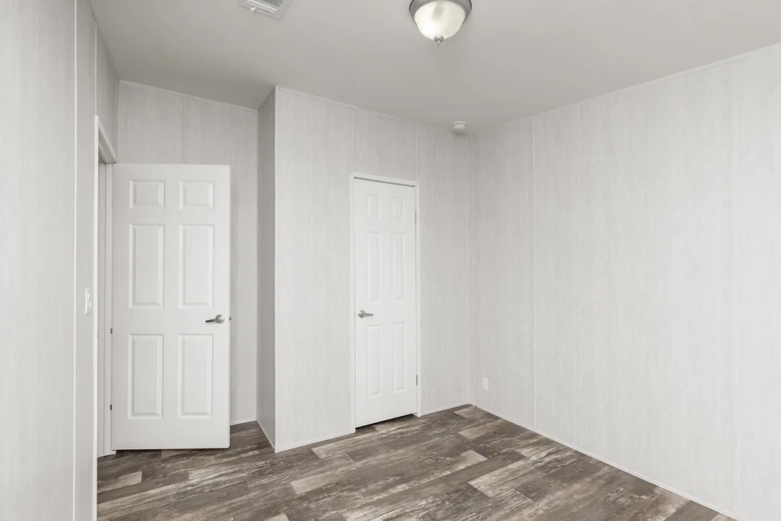 Photo of 910 N Lloyd Street