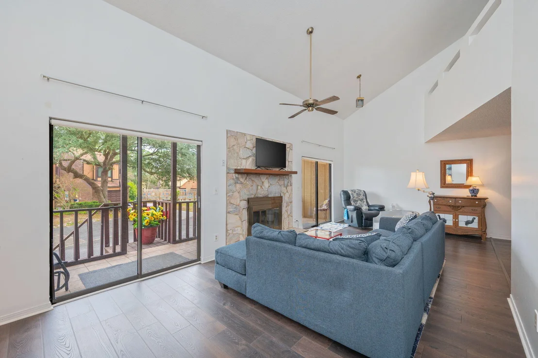 Photo of 39 Hidden Cove Circle