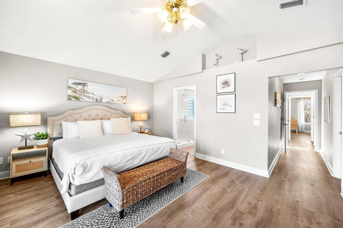 Photo of 4430 Ocean View Drive